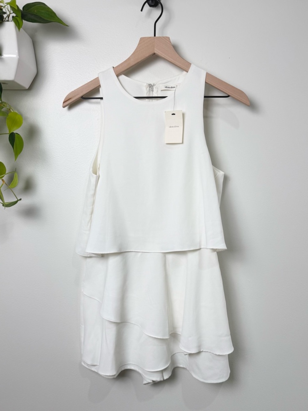 Idem Ditto Romper Womens Small White Layered Shorts Romper Sleeveless Flowy NWT